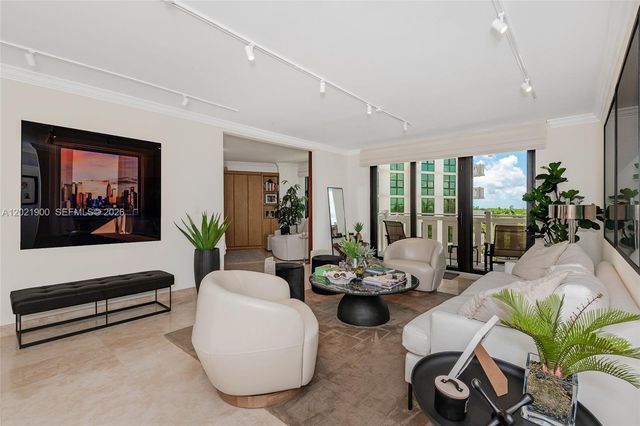 1121 Crandon Blvd E405, Key Biscayne, FL 33149