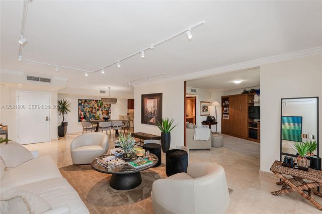 1121 Crandon Blvd E405, Key Biscayne, FL 33149