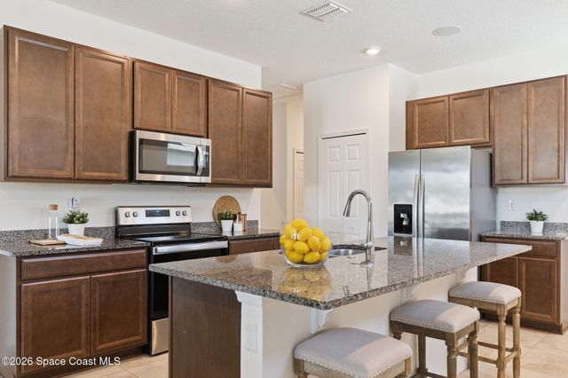 2824 Neverland Drive, New Smyrna Beach, FL 32168