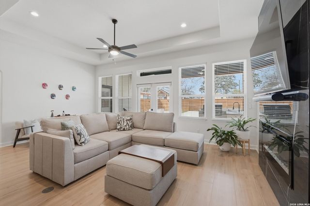 331 E Lambert St, San Antonio, TX 78204