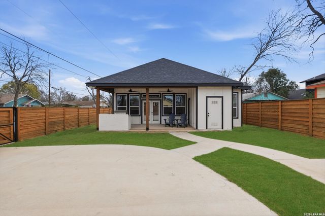 331 E Lambert St, San Antonio, TX 78204