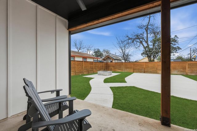 331 E Lambert St, San Antonio, TX 78204