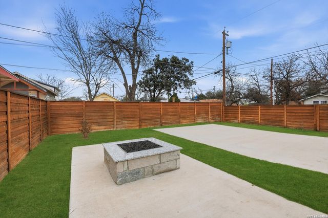 331 E Lambert St, San Antonio, TX 78204
