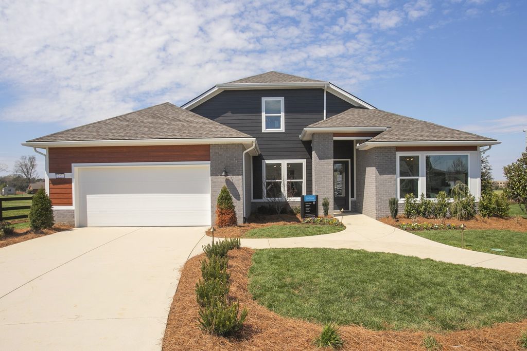825 Everglade Drive, Lebanon, TN 37090