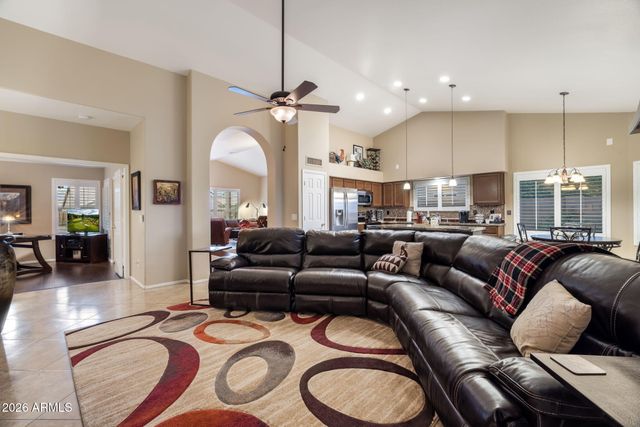 13369 W WILSHIRE Drive, Goodyear, AZ 85395