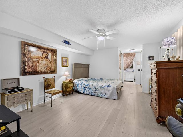 1519 15th Terrace, Palm Beach Gardens, FL 33418
