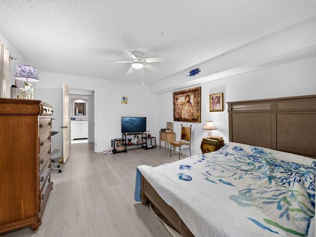 1519 15th Terrace, Palm Beach Gardens, FL 33418