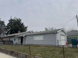 1625 Lincolnway West Street, Mishawaka, IN 46544