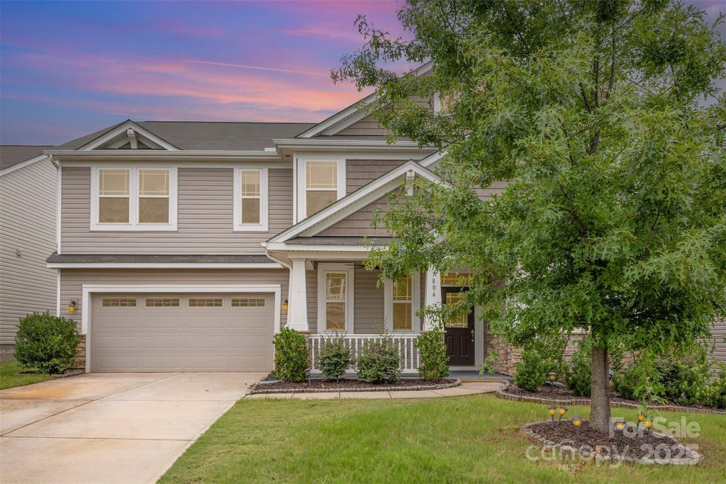 7806 Meridale Forest Drive, Charlotte, NC 28269