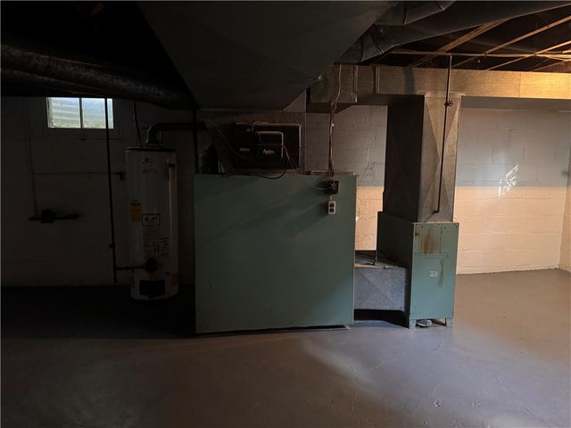 329 Norris St, Sharon, PA 16146