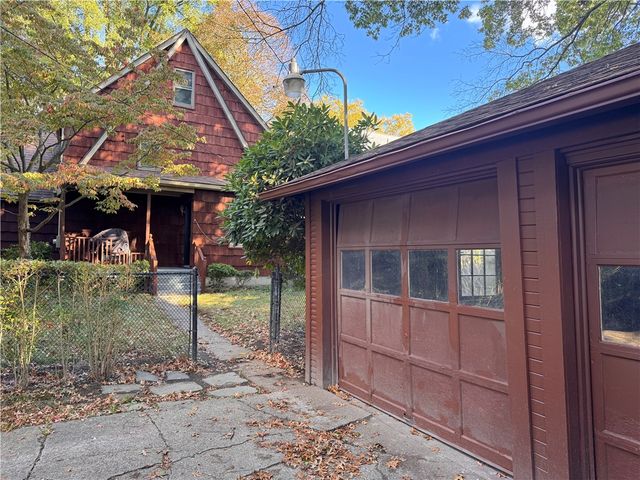 329 Norris St, Sharon, PA 16146