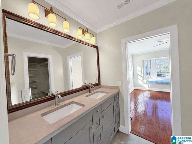 102 4TH AVENUE, Birmingham, AL 35205