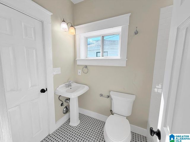 102 4TH AVENUE, Birmingham, AL 35205