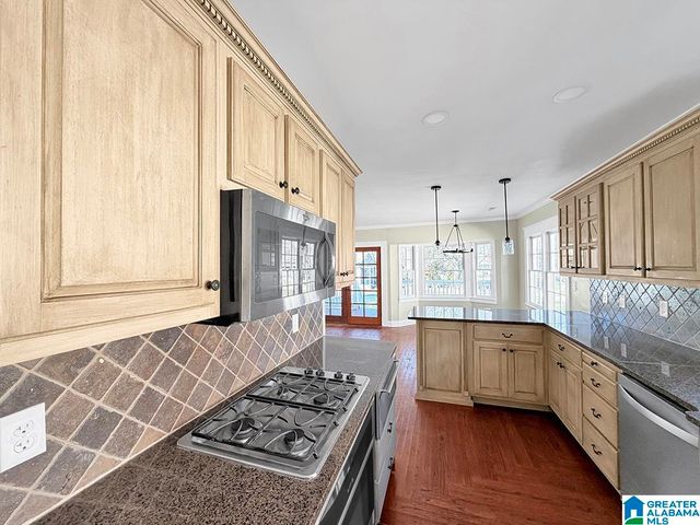 102 4TH AVENUE, Birmingham, AL 35205