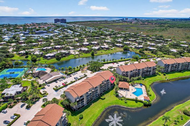 601 Seafarer Circle 201, Jupiter, FL 33477