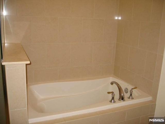 2411 Windsor Park Court, Englewood, NJ 07631