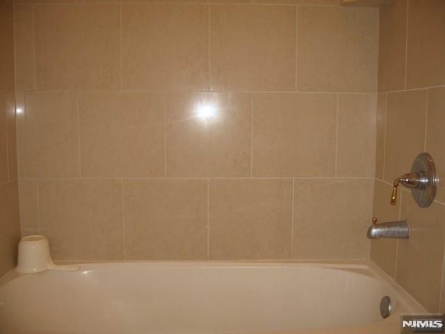 2411 Windsor Park Court, Englewood, NJ 07631