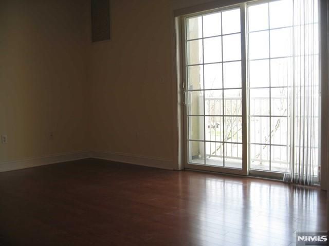 2411 Windsor Park Court, Englewood, NJ 07631