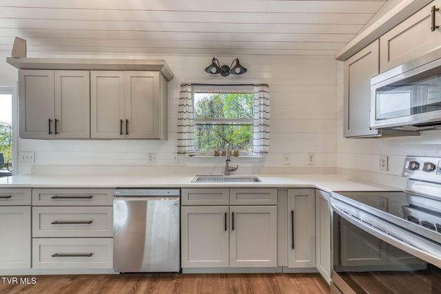 4127 Grey Fox Drive, Kingsport, TN 37664