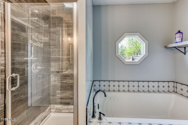 4127 Grey Fox Drive, Kingsport, TN 37664