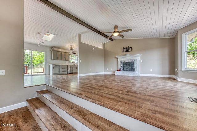 4127 Grey Fox Drive, Kingsport, TN 37664