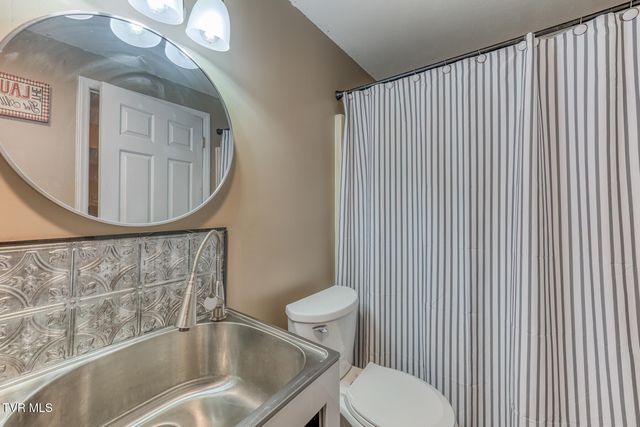 4127 Grey Fox Drive, Kingsport, TN 37664