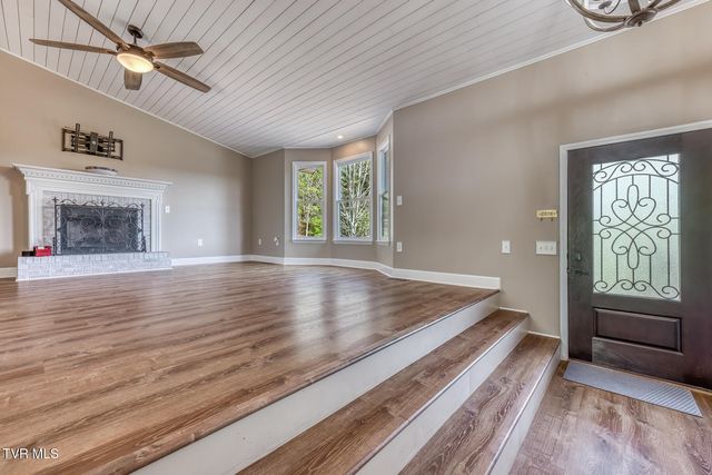 4127 Grey Fox Drive, Kingsport, TN 37664