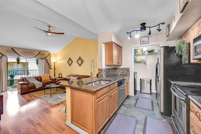 875 Riverside Drive 732, Coral Springs, FL 33071