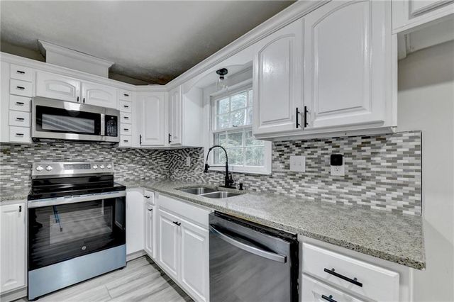 661 Emerald Forest Circle SW, Lawrenceville, GA 30044