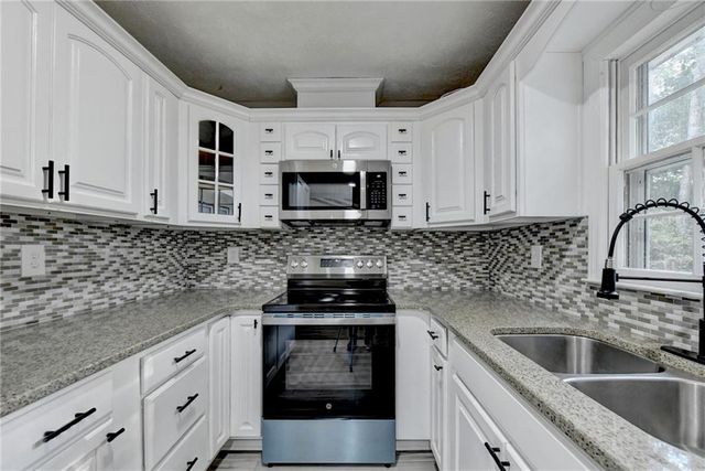 661 Emerald Forest Circle SW, Lawrenceville, GA 30044