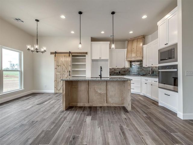 2446 Sierra Circle, Blanchard, OK 73010