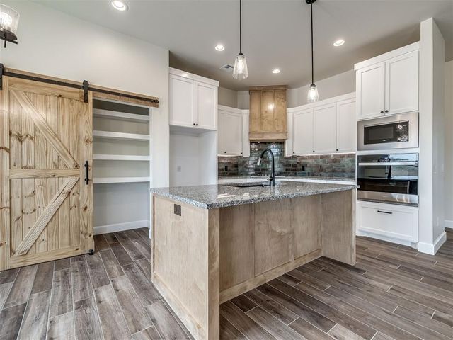 2446 Sierra Circle, Blanchard, OK 73010