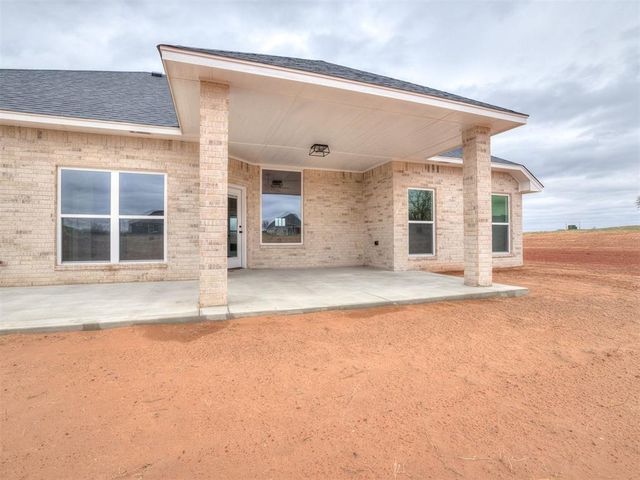 2446 Sierra Circle, Blanchard, OK 73010