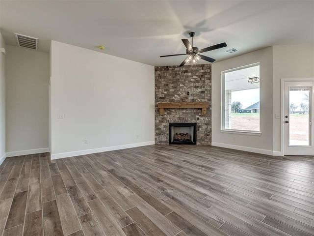 2446 Sierra Circle, Blanchard, OK 73010