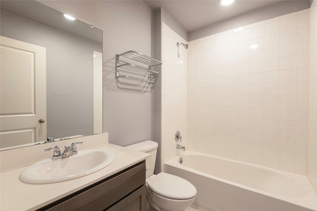 1809 Princeton Avenue, Farmersville, TX 75442