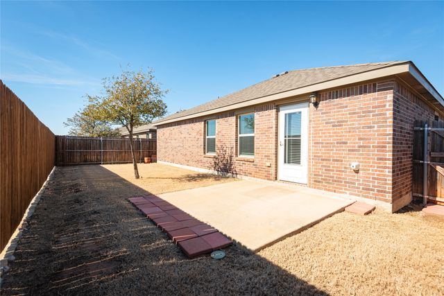 1809 Princeton Avenue, Farmersville, TX 75442