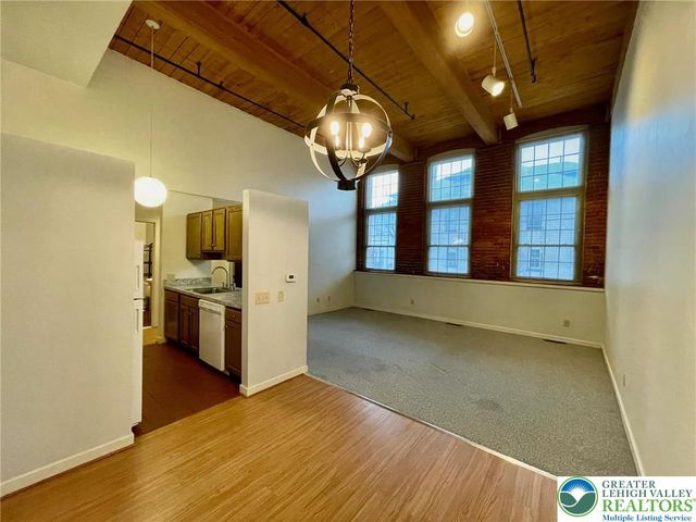 101 Race Street 102, Catasauqua Boro, PA 18032