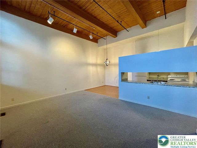 101 Race Street 102, Catasauqua Boro, PA 18032