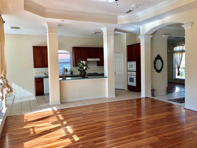 13113 Sunset Cliff Court, Sugar Land, TX 77478