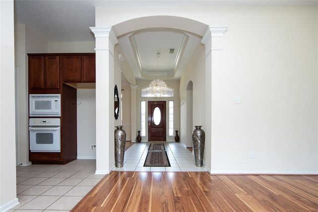 13113 Sunset Cliff Court, Sugar Land, TX 77478