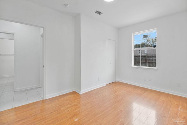 8090 Tippin Ave, Pensacola, FL 32514