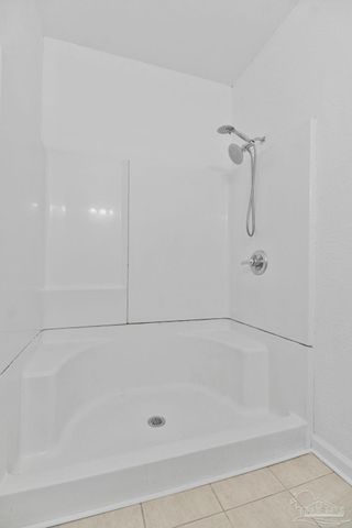 8090 Tippin Ave, Pensacola, FL 32514