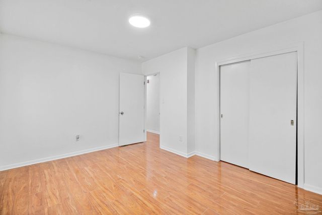 8090 Tippin Ave, Pensacola, FL 32514