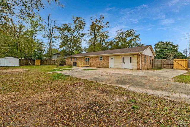 8090 Tippin Ave, Pensacola, FL 32514