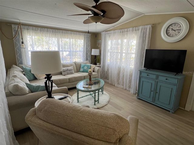 1500 COUNTY ROAD 1 22, Dunedin, FL 34698