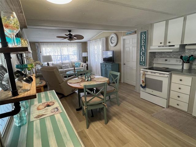 1500 COUNTY ROAD 1 22, Dunedin, FL 34698