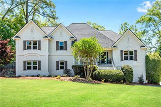 2572 Chestea Drive NE, Marietta, GA 30066