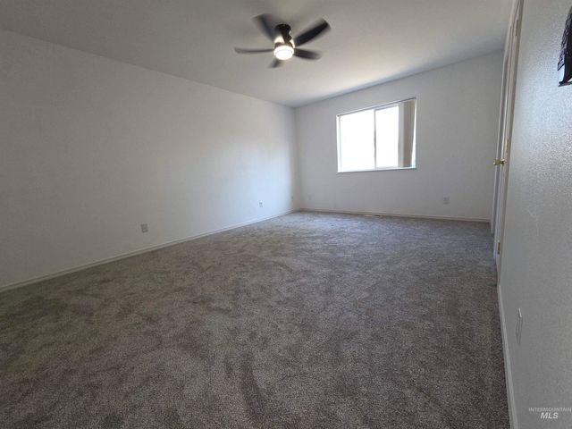 1134 Liberty Dr, Clarkston, WA 99403
