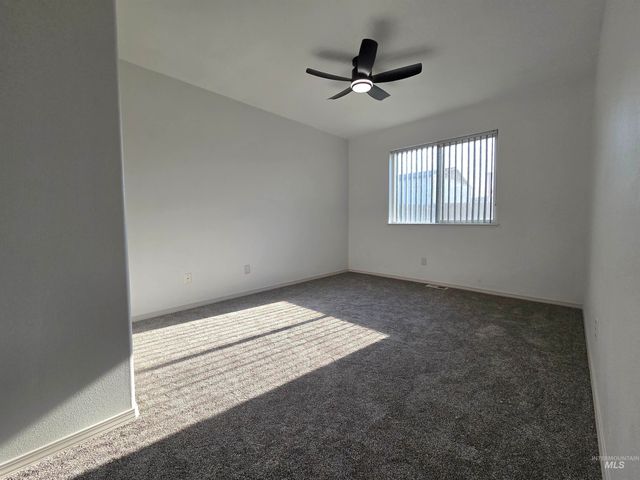 1134 Liberty Dr, Clarkston, WA 99403