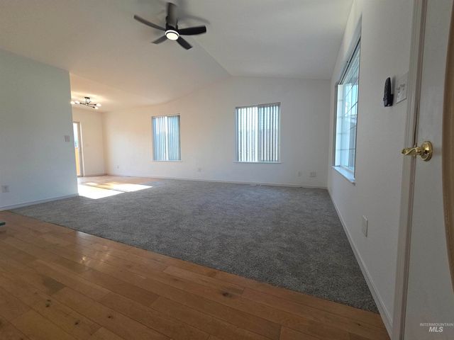 1134 Liberty Dr, Clarkston, WA 99403
